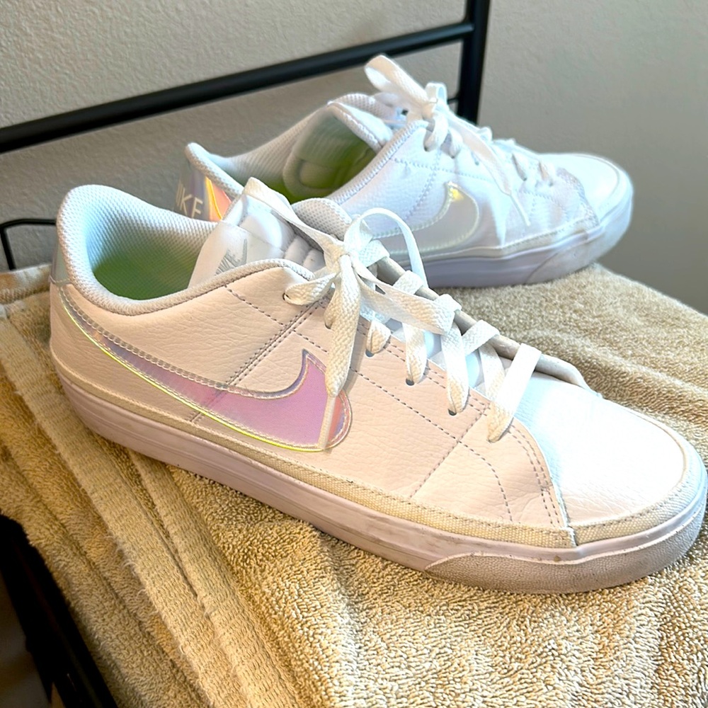 Nike casual shoes.